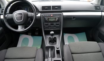Audi A4 1,6 102 4d full