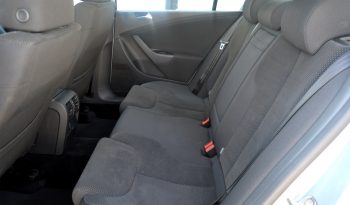 VW Passat 1,6 FSi Comfortline 4d full