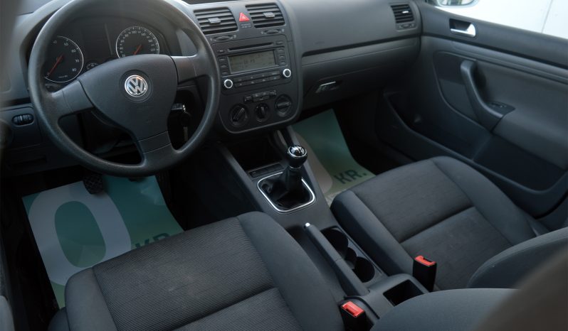 VW Golf V 1,6 102 Comfortline 5d full