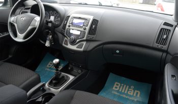 Hyundai i30 1,4 CVVT Blue Drive 5d full